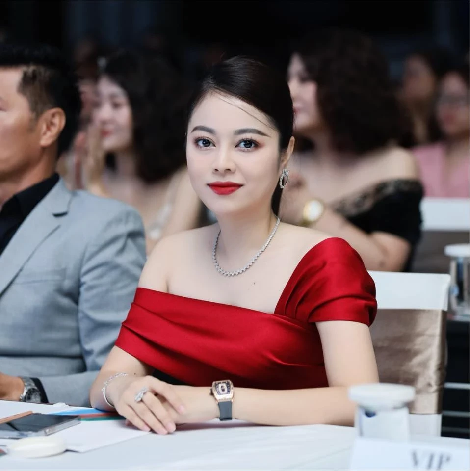 Ms. Hằng Túi